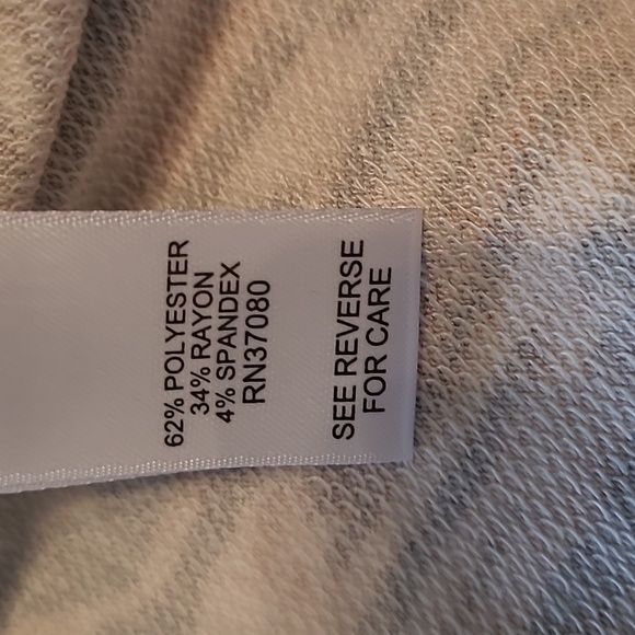 NWT Cato ruched sleeve tan, browns & rust colored top Sz L - Picture 8 of 8